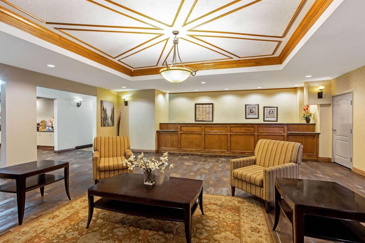 Hotel La Quinta By Wyndham Cleburne Exterior foto